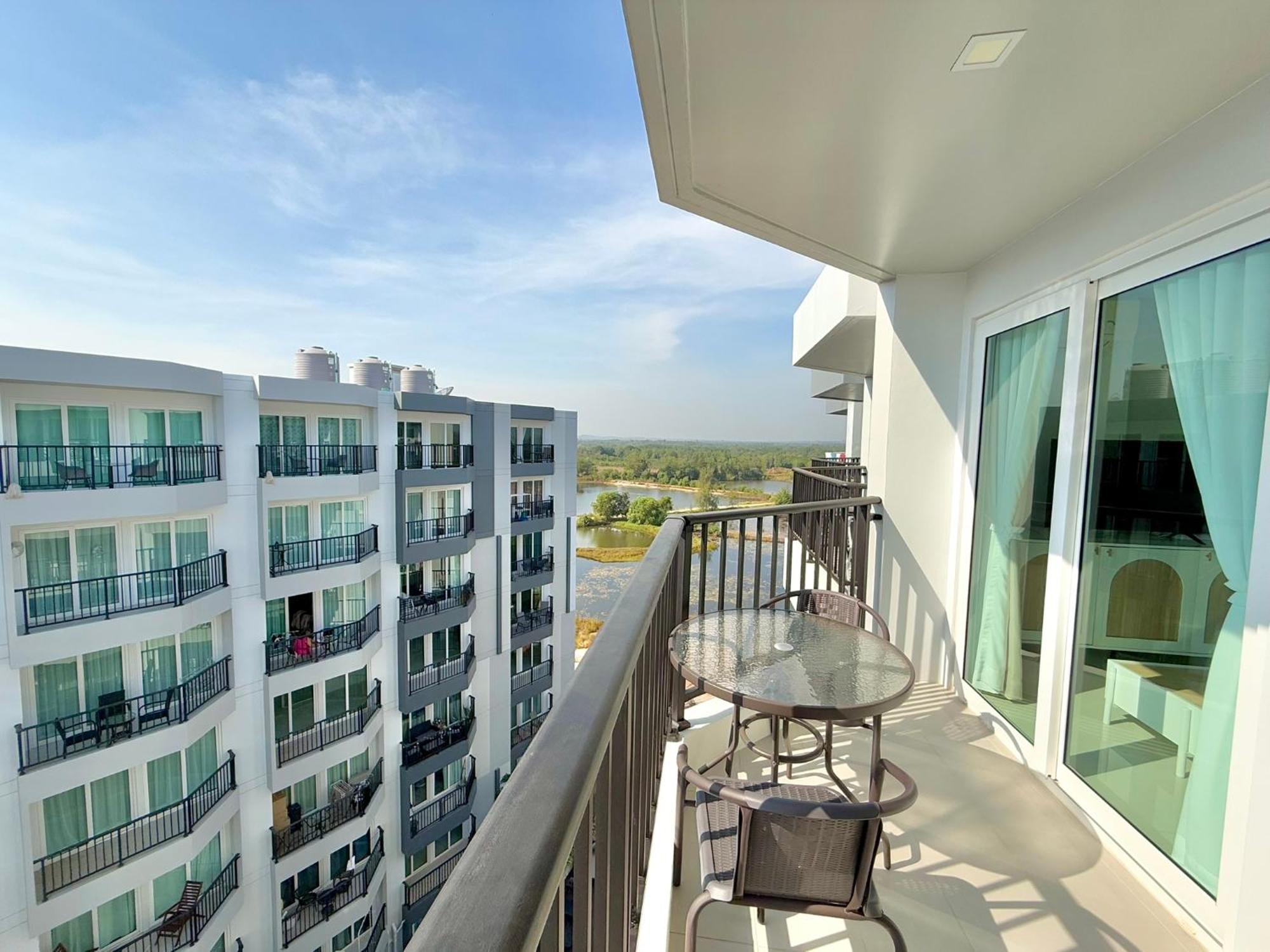 Mantra Beach Condominium Suite 2 - Mae Phim Ban Tha Fat Exteriör bild