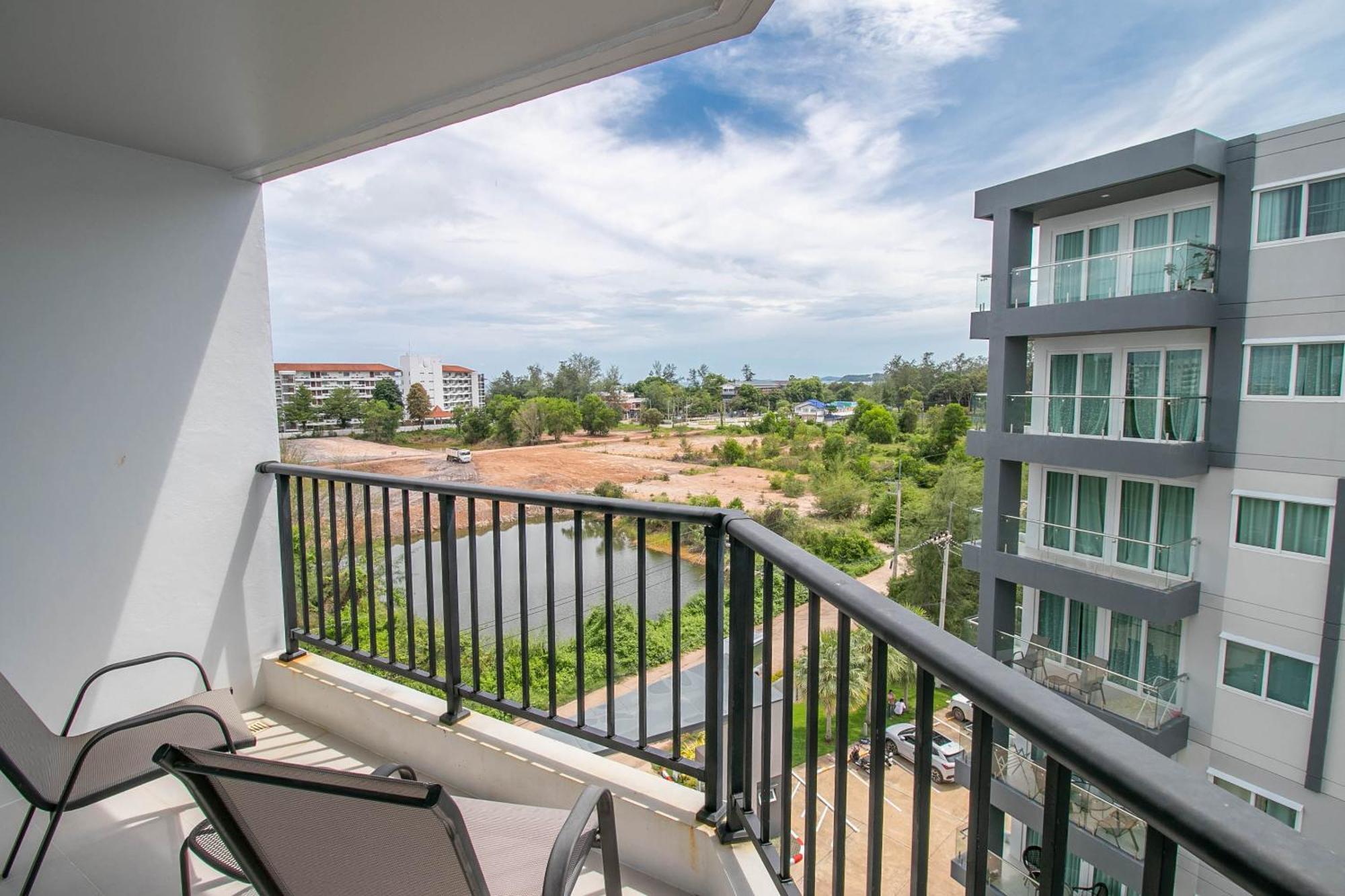 Mantra Beach Condominium Suite 2 - Mae Phim Ban Tha Fat Exteriör bild